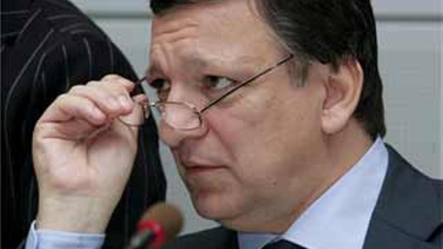 Barroso dice que ratificación del Tratado debe continuar en los demás países