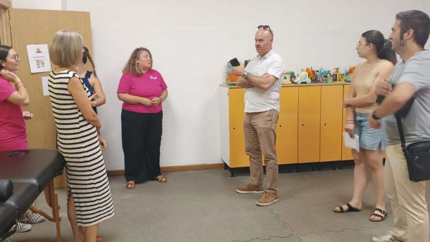 Un momento de la visita al Servizo de Atención Temperá. | FdV