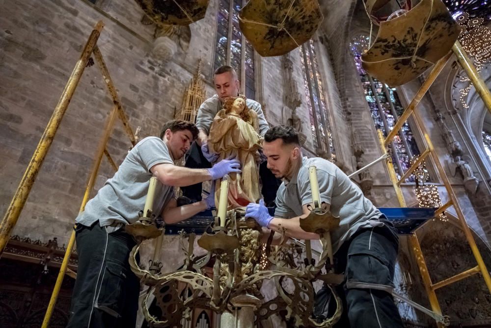 Los ángeles góticos regresan a la Catedral