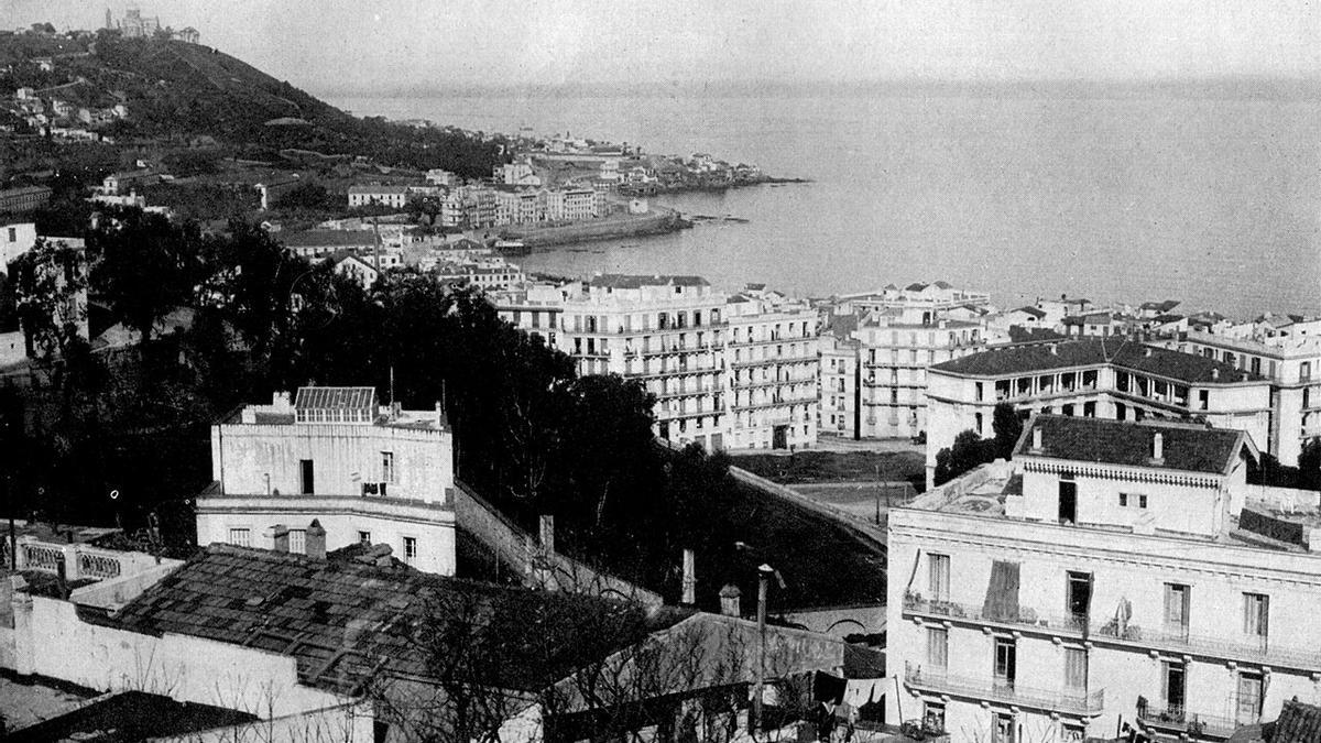 Vista del puerto de Argel, en 1921.