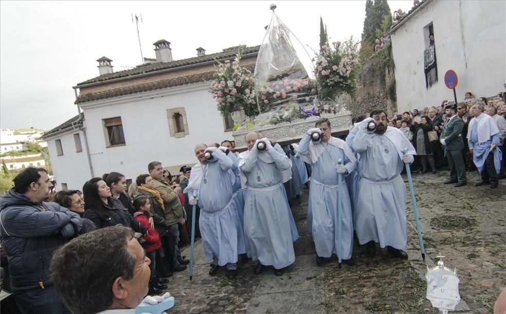 La bajada de la patrona de Cáceres en imágenes