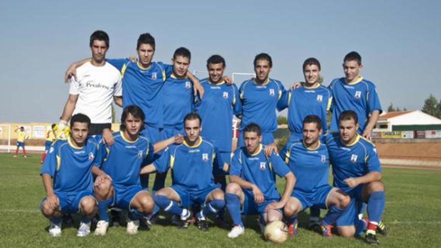 Formación de la Unión Deportiva Toresana.