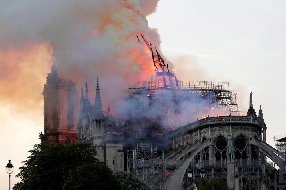 Incendio en la catedral de Notre Dame de París