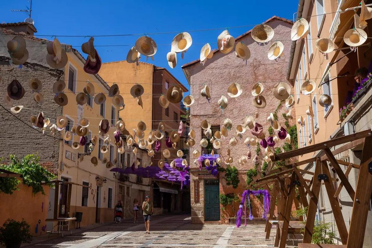 Brihuega durante el Festival de la Lavanda