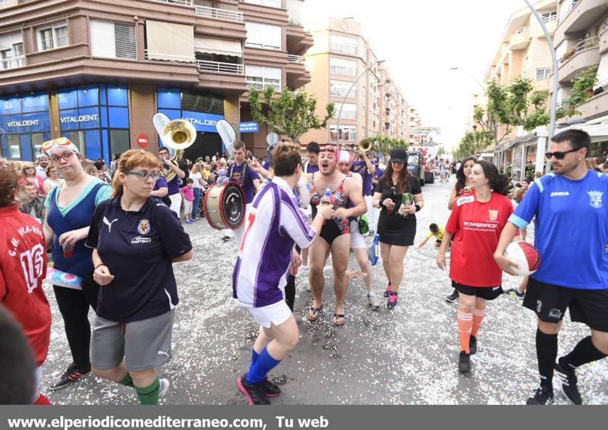 GALERÍA DE FOTOS -- Vila-real se llena de disfraces en la calle