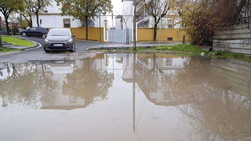 Suelo anegado tras la lluvia en Córdoba, en el pasado diciembre.