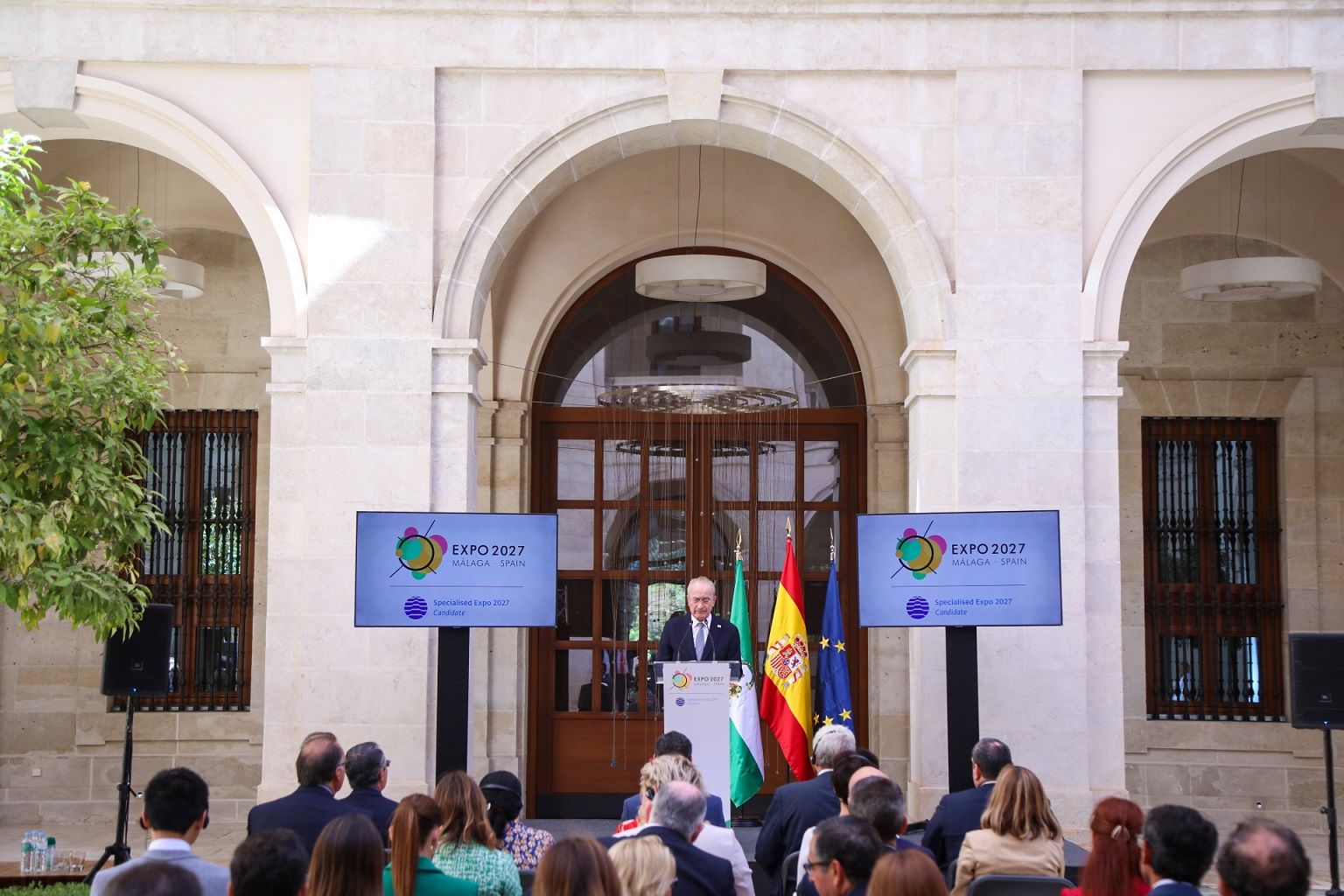 Recepción de la Junta a la delegación del BIE para evaluar la candidatura de Málaga a la Expo 2027