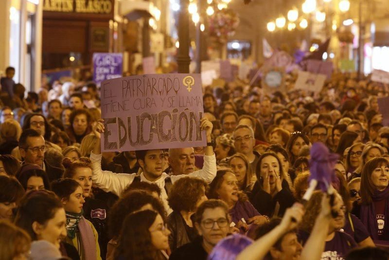 Fotogalería del 8-M en Zaragoza