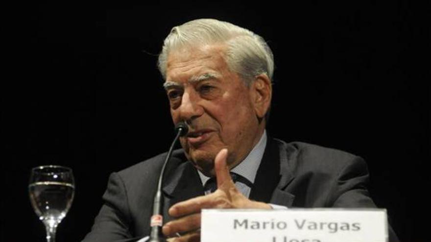 Vargas Llosa regresa a la novela con &#039;El héroe discreto&#039;