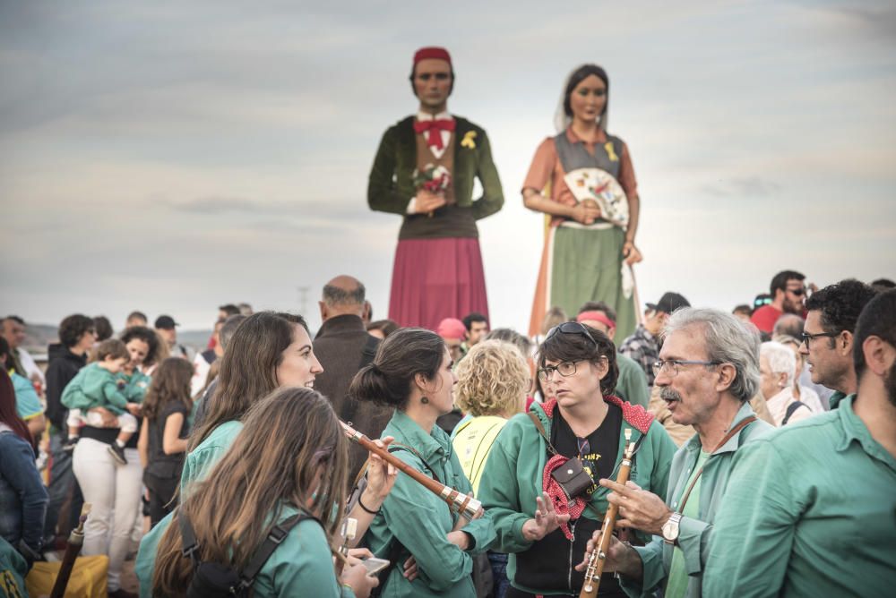 Sant Cugat porta la seva festa a Lledoners per estar al costat de Raül Romeva