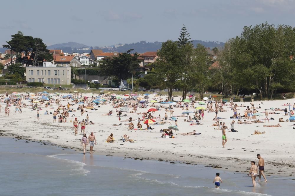 Las playas de Vigo y Panxón registraron una notable asistencia por la tarde