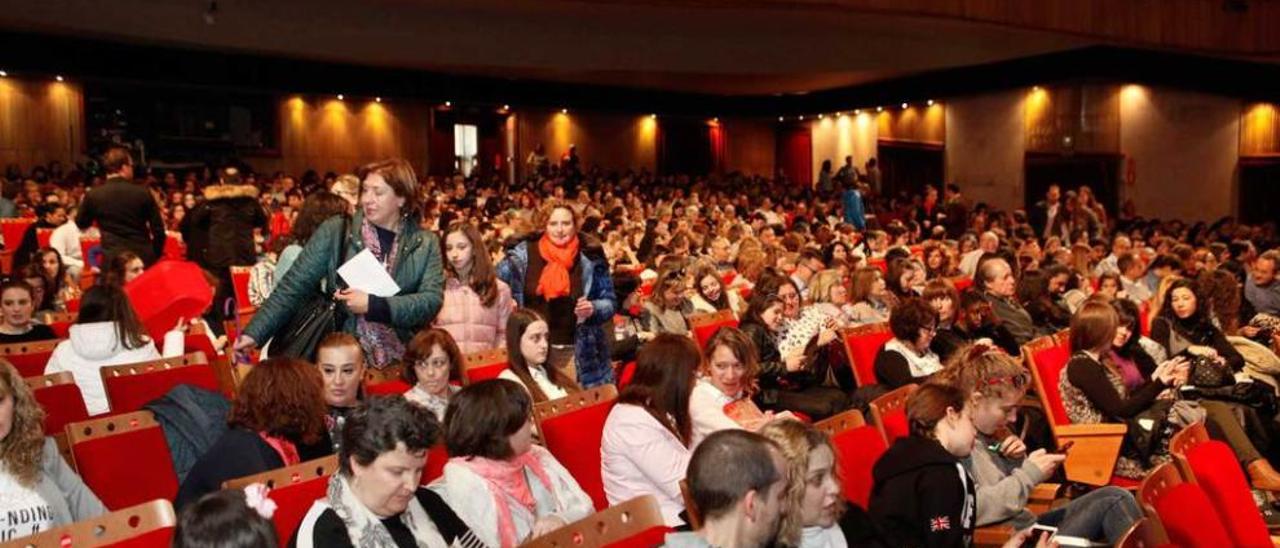 &quot;Mamma Mia!&quot; baja el telón en la Laboral con 7.500 espectadores en cuatro días