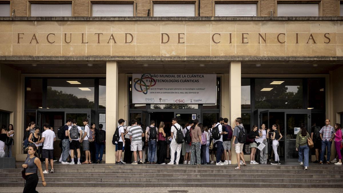 Imagen de archivo de la facultad de Ciencias de la Universidad de Zaragoza.