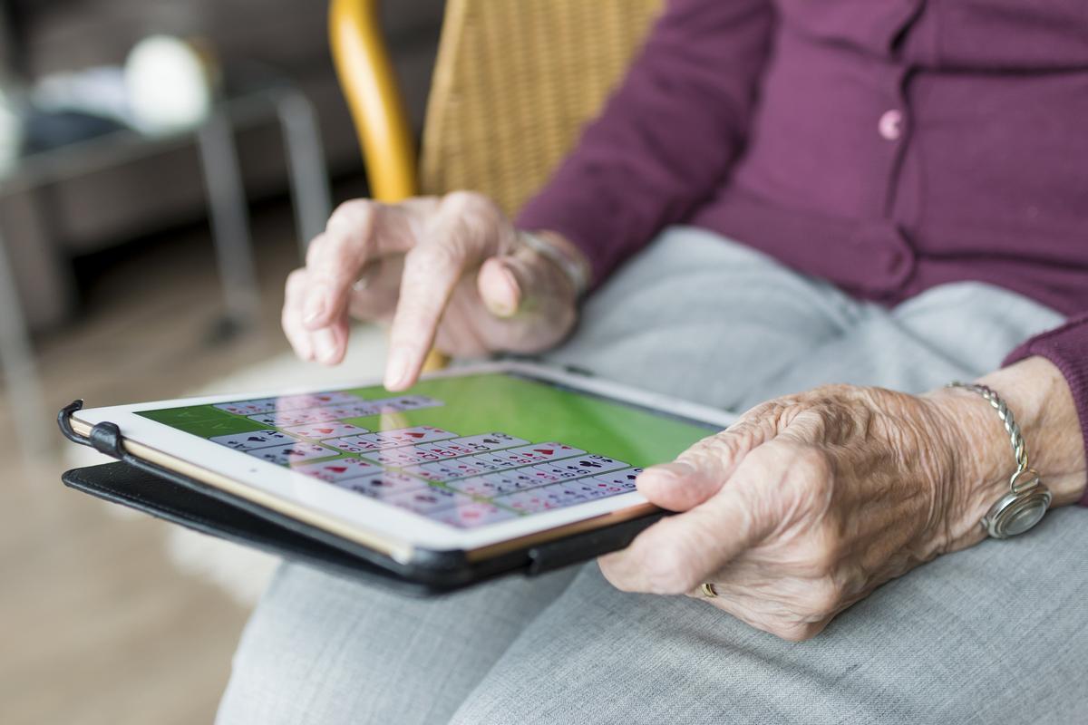 Les millors ‘apps’ per a persones grans o com la tecnologia s’alia amb la tercera edat