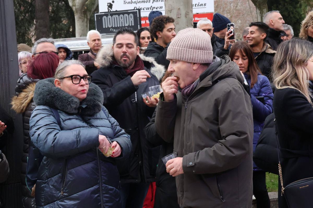 Celebración de las campanadas en el Mercado de Abastos de Zamora.