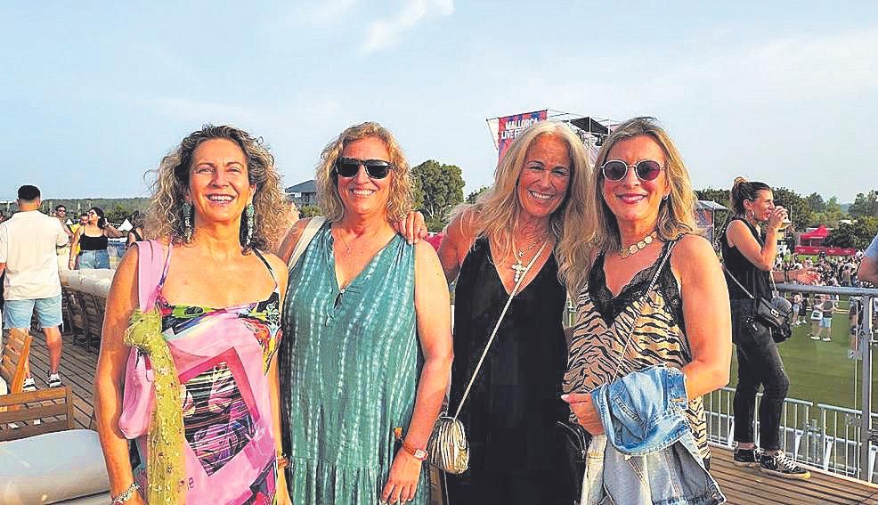 Imagen Carme Sampol, Adela Ram�n, Patricia Moliner Maria Cruz Rivera.jpg