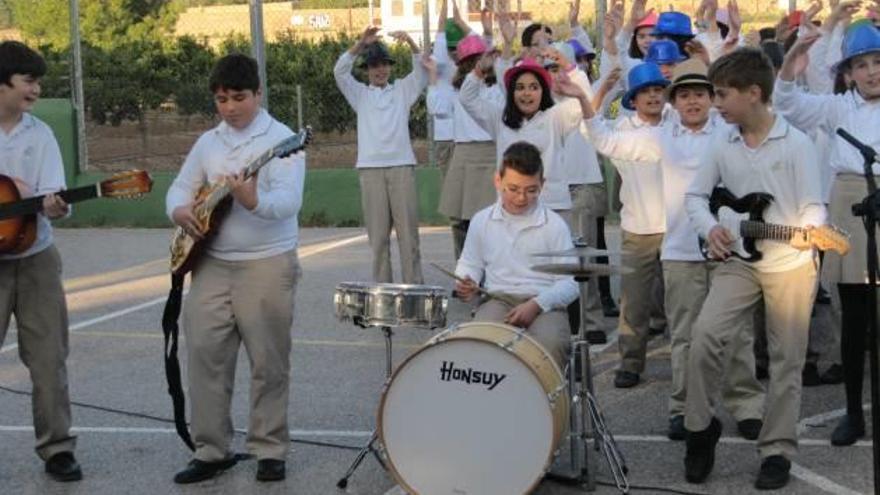 Certamen de villancicos en el colegio San Vicente Ferrer