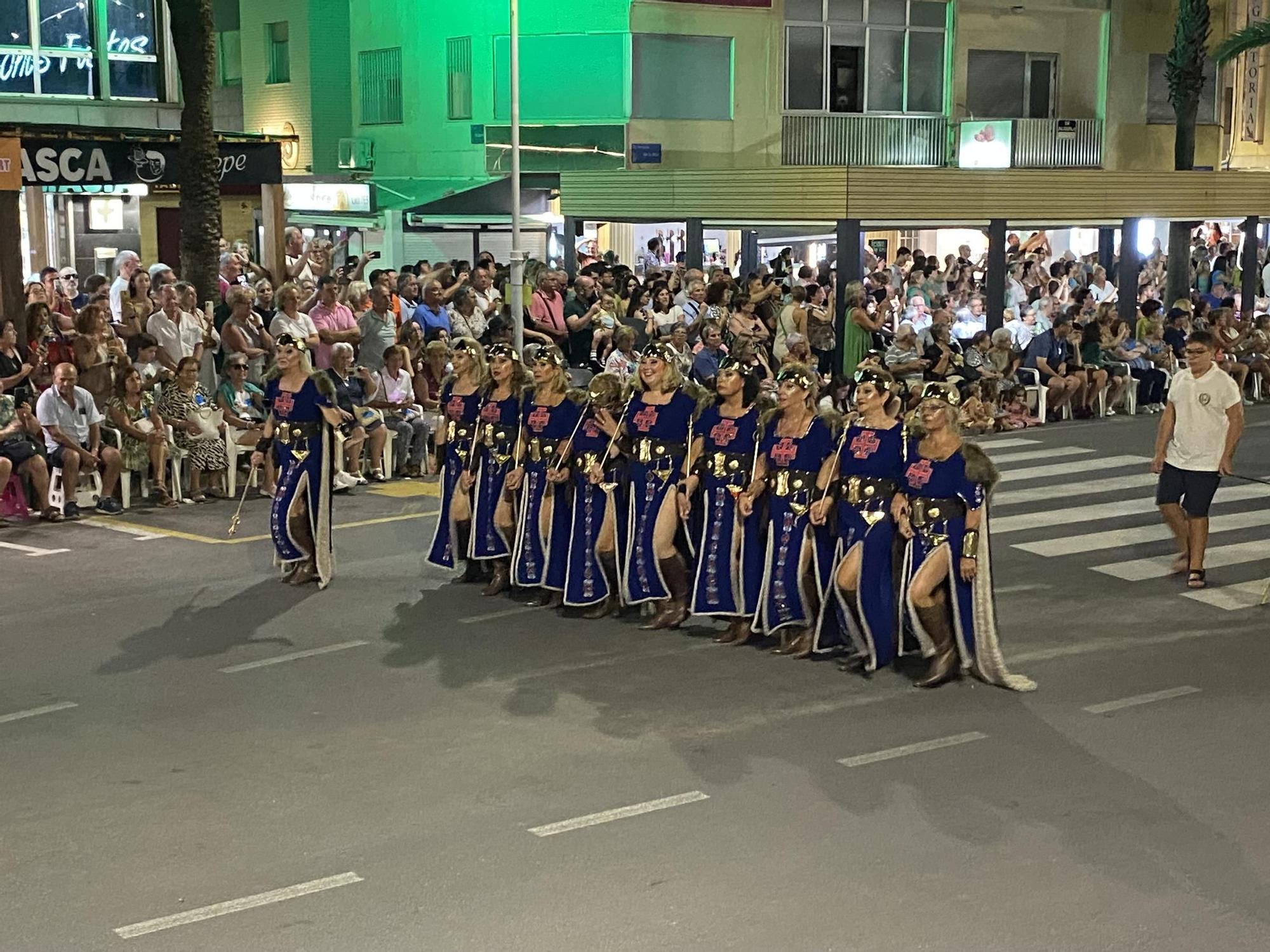 Las mejores imágenes de los desfiles de Moros y Cristianos de Peñíscola