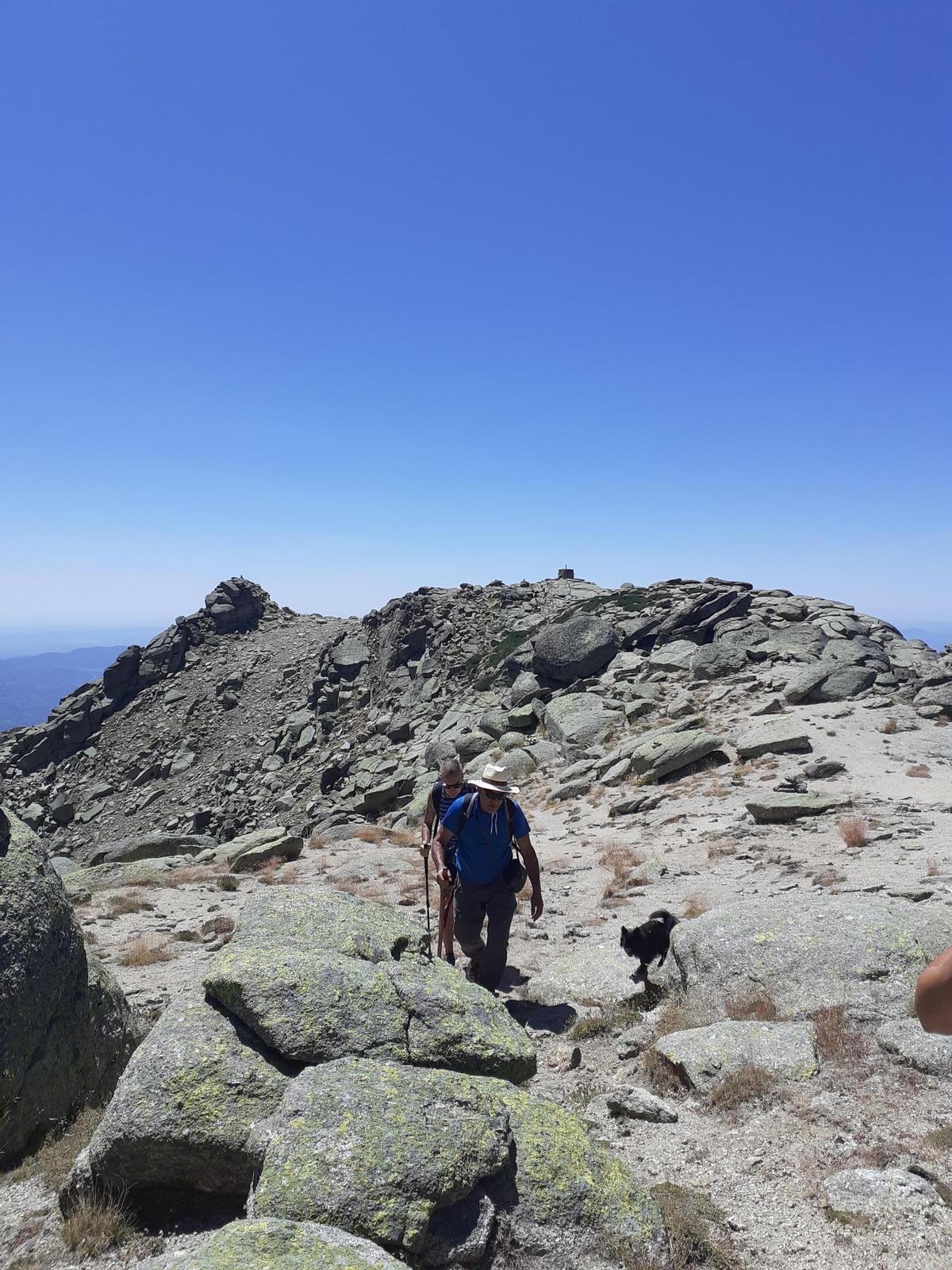 Galería | Muertos de frío en el Calvitero: un siniestro nazi en el corazón del Jerte