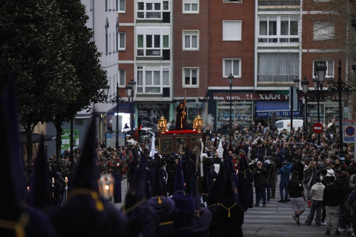 La procesión del Nazareno de Oviedo La procesión del Nazareno de Oviedo