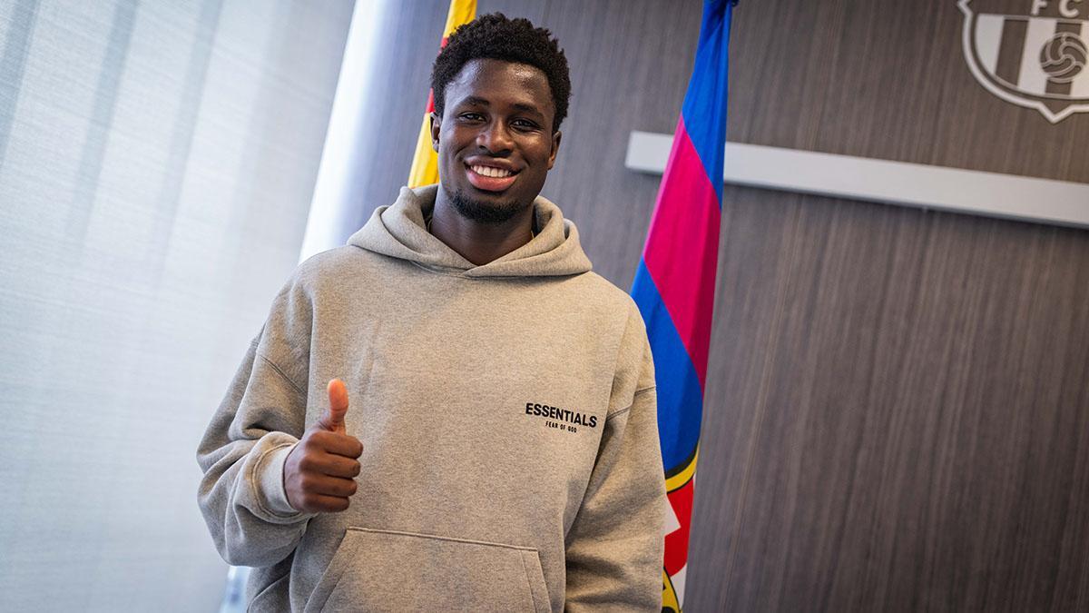 Landry Farre renueva con el FC Barcelona por tres temporadas