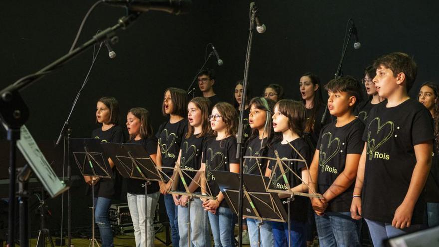 Alumnos da Escola de Música de Rois viaxan a Letonia, onde ofrecerán catro concertos