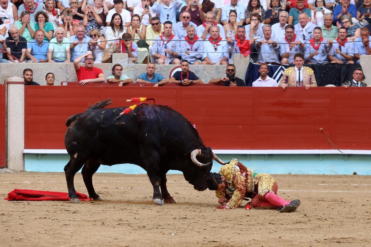 Morante de la Puebla, tras la cogida sufrida en Pontevedra.
