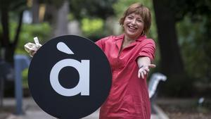 Empar Marco, directora general de À Punt, en la presentación del logo de la nueva tele autonómica valenciana.