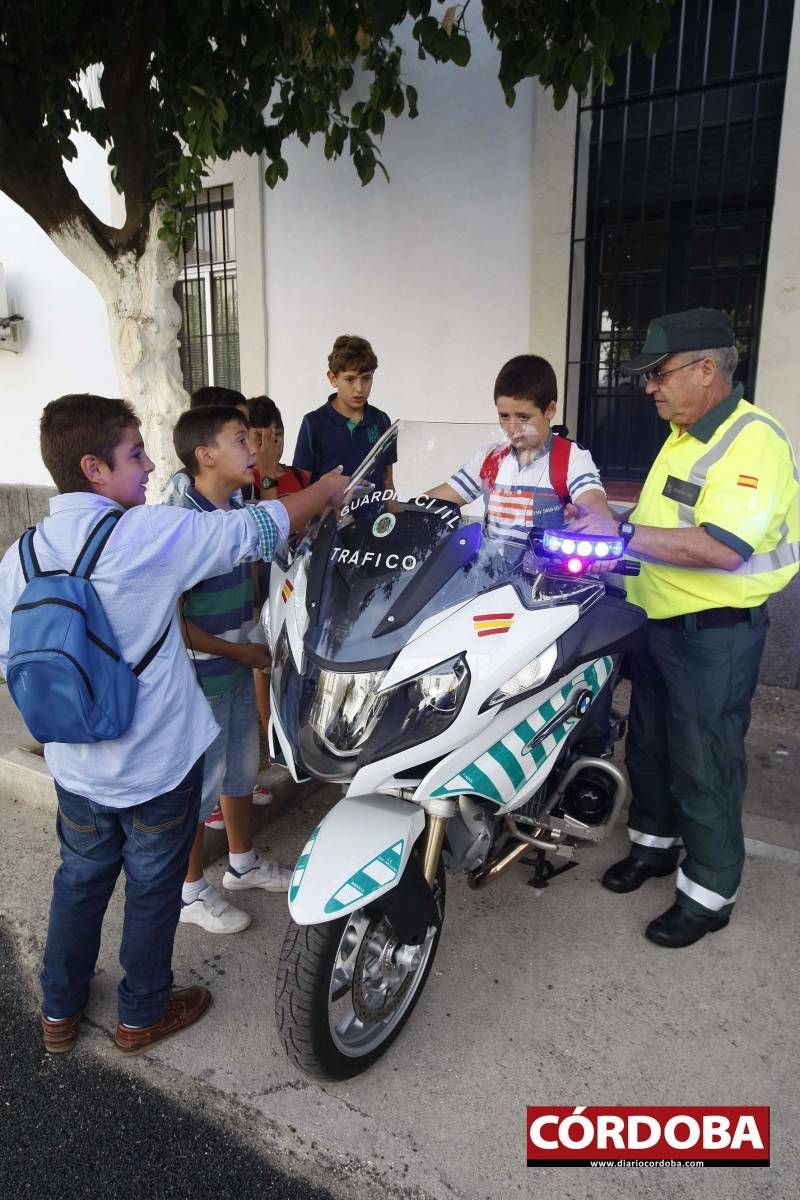 Día de puertas abiertas en el cuartel de la Guardia Civil