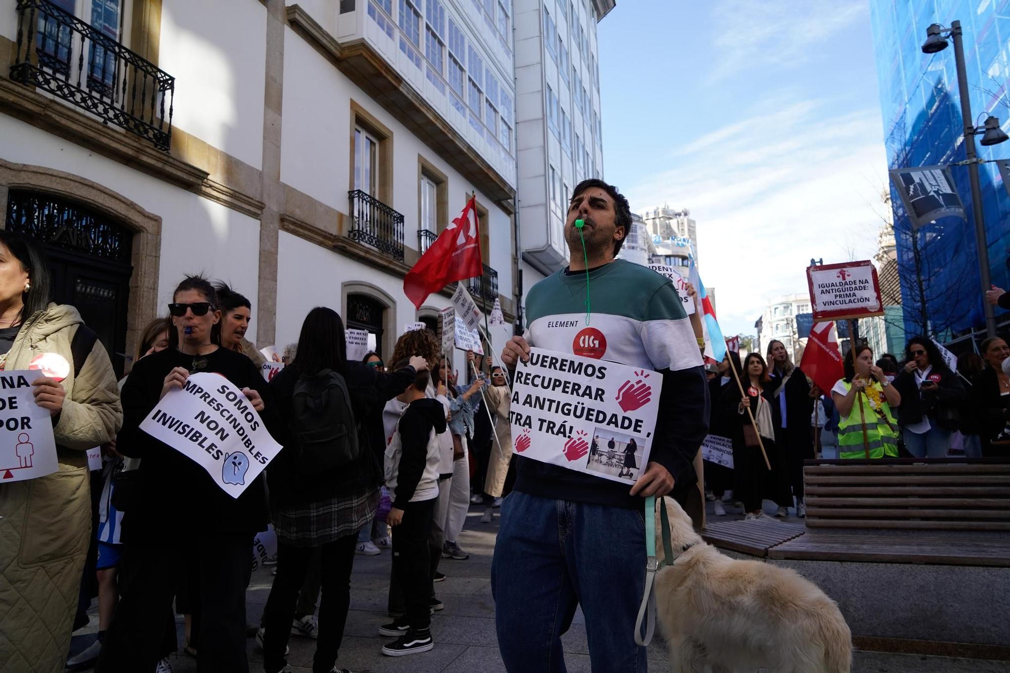 Más de 600 trabajadores de tiendas de Inditex protestan en A Coruña para exigir mejoras