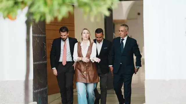 Video | Vox y PP sellan un acuerdo para la investidura de María Guardiola