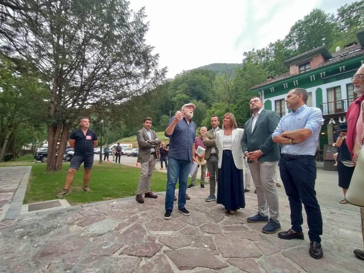 El nuevo aparcamiento en la finca Les Llanes El nuevo aparcamiento en la finca Les Llanes