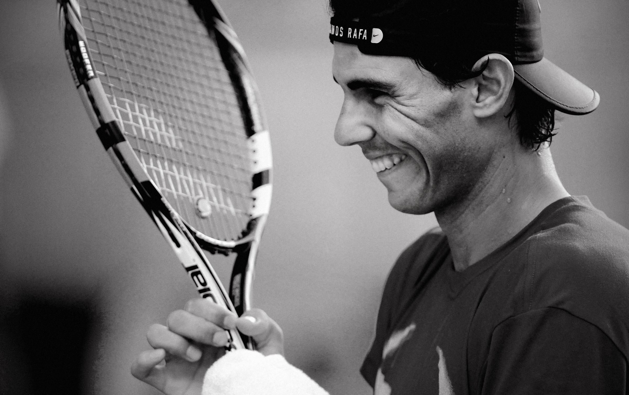 Rafa Nadal se retira del tenis profesional.