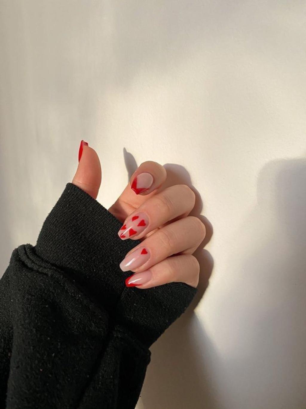 Uñas para San Valentín 2023