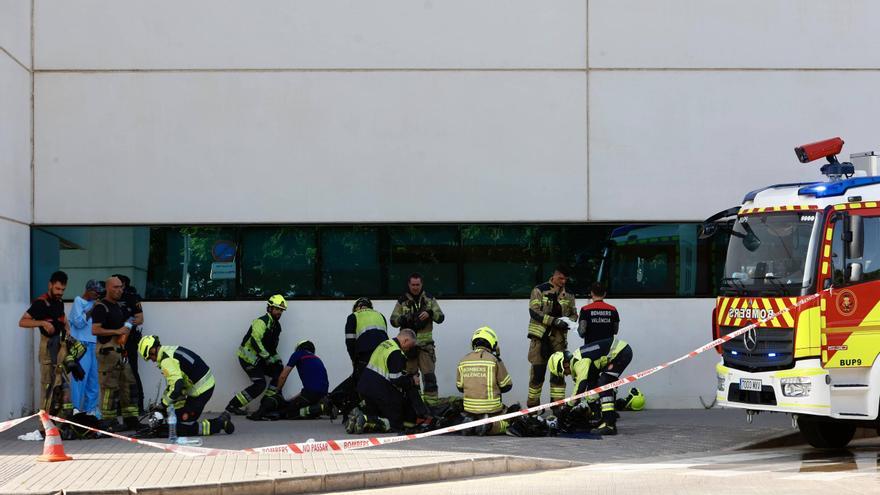 El doble accidente en un camión antiguo indigna a los bomberos de València