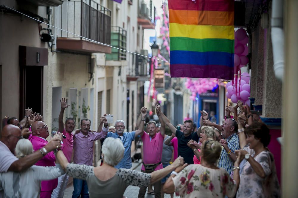 Celebrando el amor libre en Benidorm