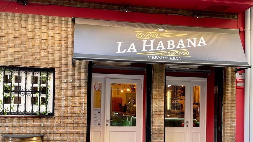 Fachada de la vermutería La Habana