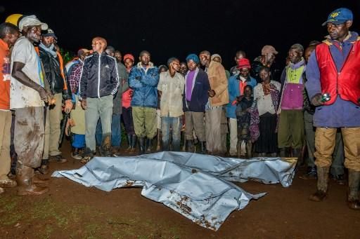 Al menos 20 muertos al reventar una represa en Kenia