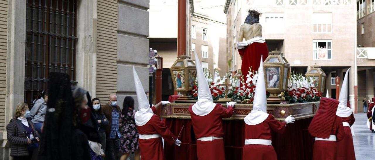 ¿Cómo ha sido la evolución histórica de la Semana Santa zaragozana?