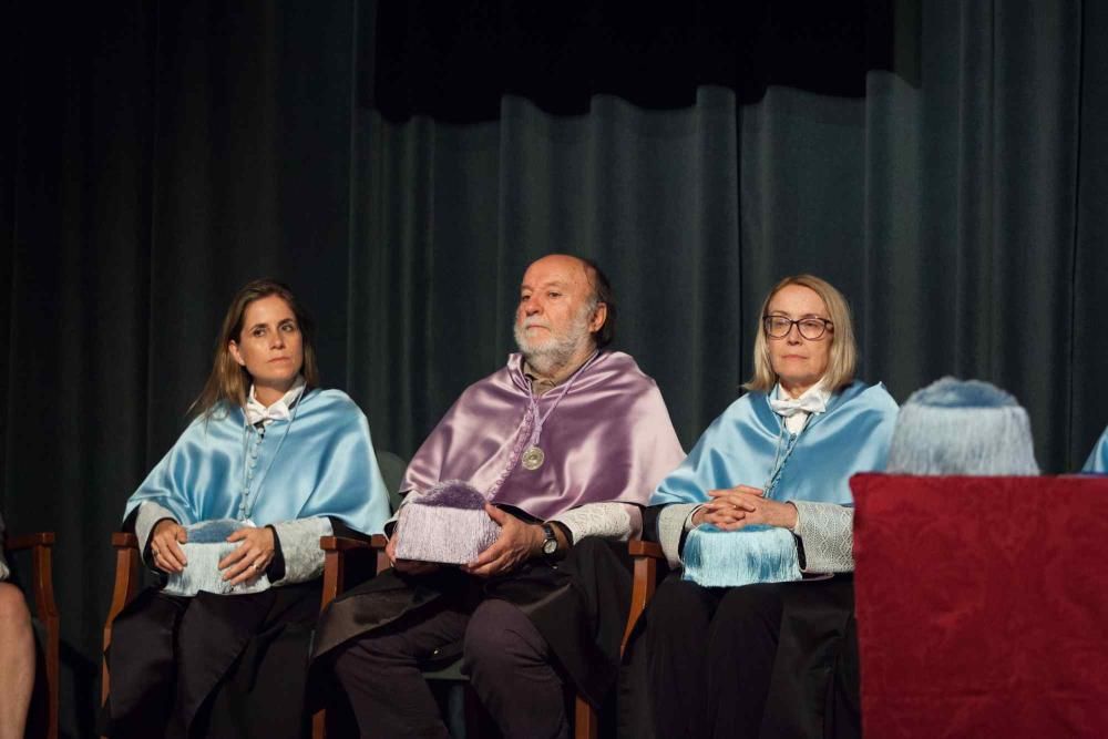 Graduados en la Universitat Oberta per a Majors de la UIB