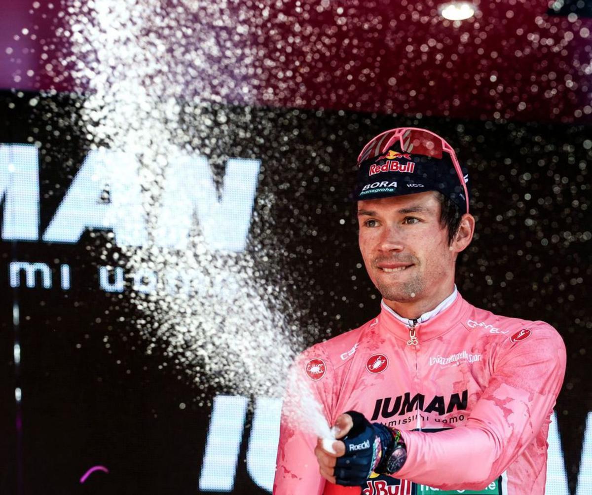 Roglic agafa el timó del Giro en la segona etapa Roglic agafa el timó del Giro en la segona etapa