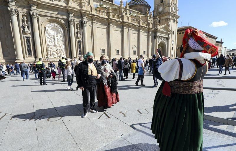 La basílica del Pilar recibe a los zaragozanos con aforo reducido y medidas de seguridad