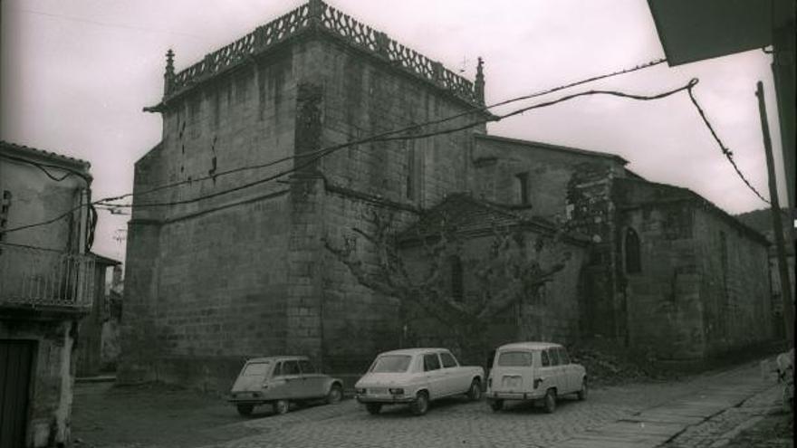 Las parroquias, a través de la cámara del cura Ares Espada