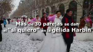 Més d’una trentena de parelles del gegant asiàtic van desafiar les gèlides temperatures per pronunciar els seus vots matrimonials a Harbin.