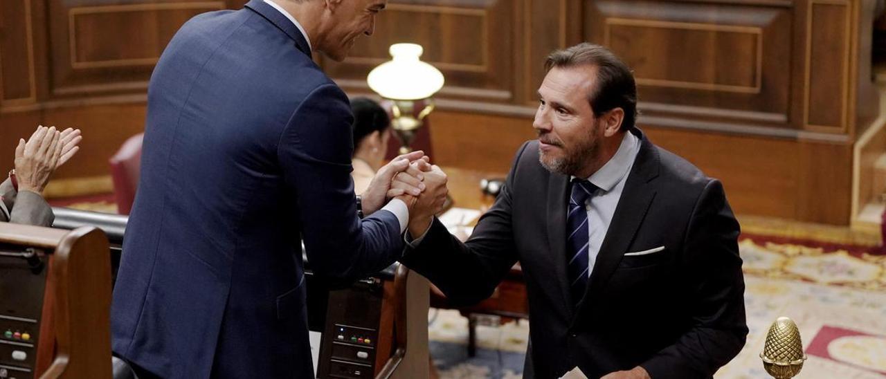 Pedro Sánchez y Óscar Puente.