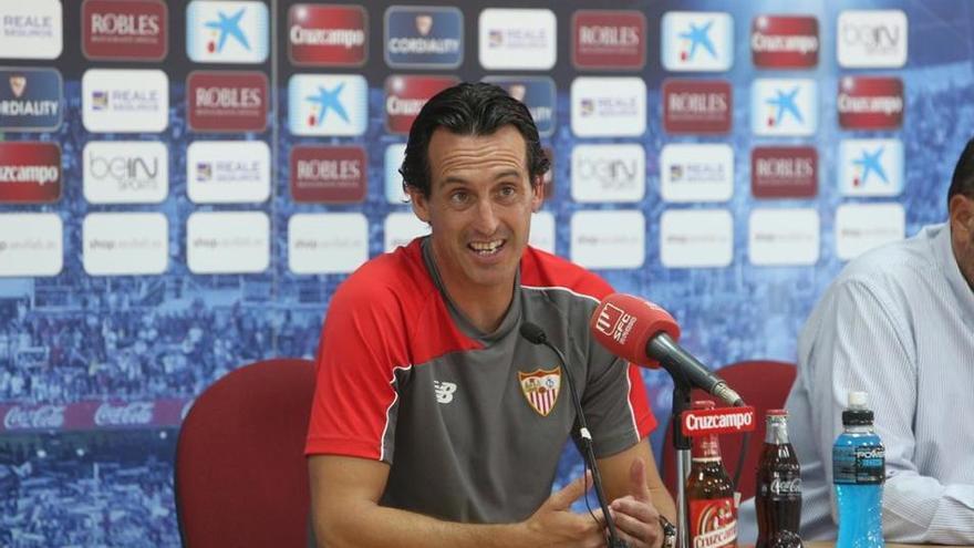 Emery, en su comparecencia ante los medios.