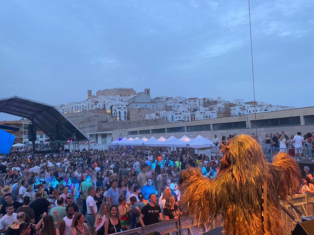 La música 'remember' resonará un año más en el marco incomparable de Peñíscola.