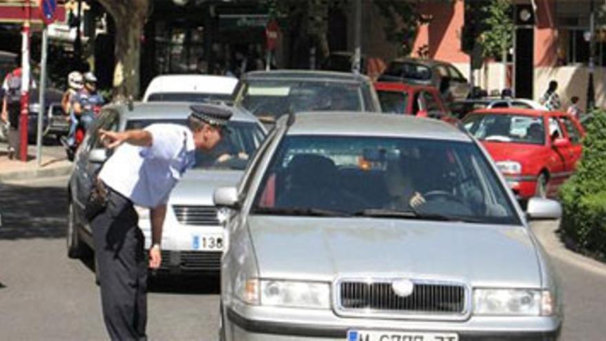 La policía local forma a toda su plantilla para mejorar la atención al ciudadano