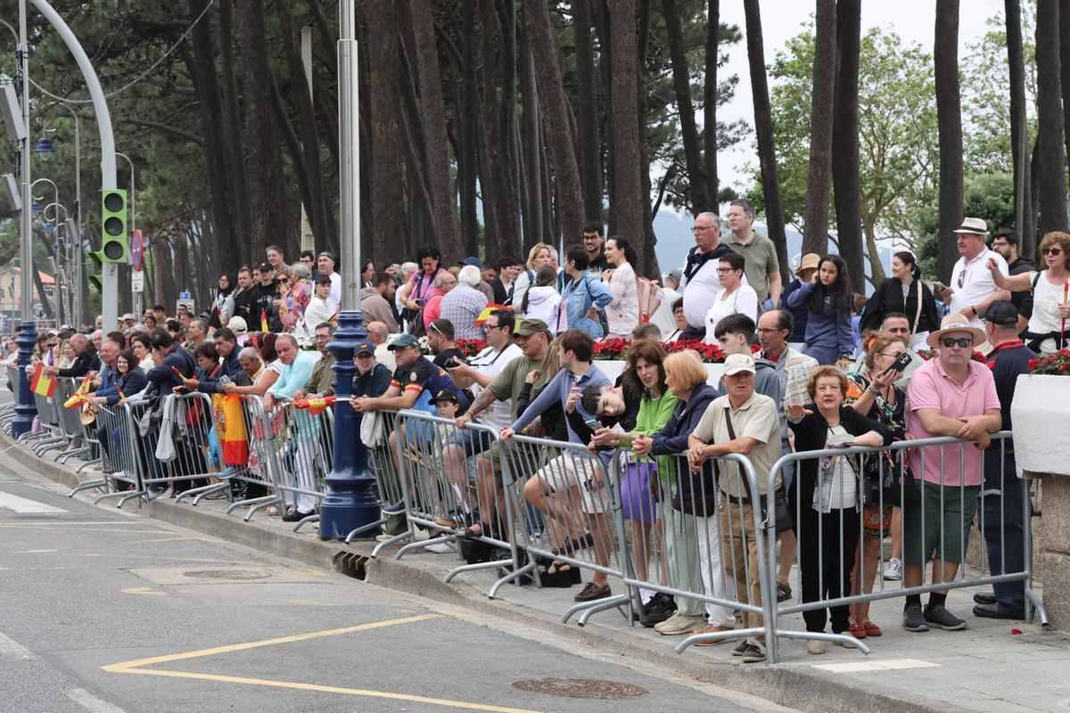 Vigo se rinde al desfile de la Fuerzas Armadas Vigo se rinde al desfile de la Fuerzas Armadas