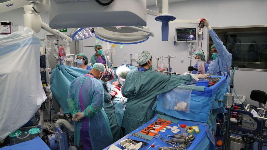 Un moment de l&#039;operació del transplantament de pulmó